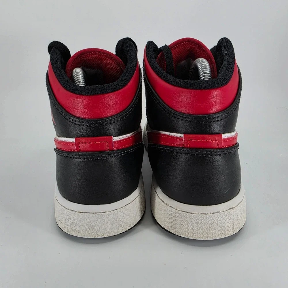 Nike Air Jordan 1 Mids Shoes Kids 6.5Y Black Fire Red White Alternate Bred Toe